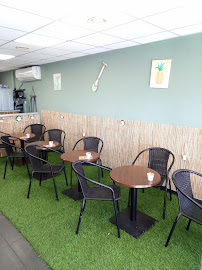 Atmosphère du Restaurant hawaïen POK’AWAY ️- Poké Bowls Hawaïen - Pensez à comparer les tailles de bols chez POK’AWAY ️ nous sommes les moins chers. à Cagnes-sur-Mer - n°2