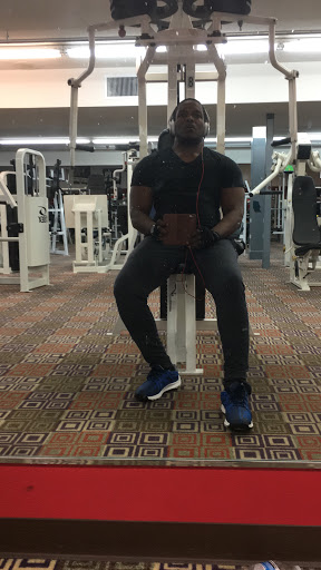 Gym «World Gym», reviews and photos, 1141 NE Vivion Rd, Kansas City, MO 64118, USA