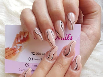 Rosa Nails