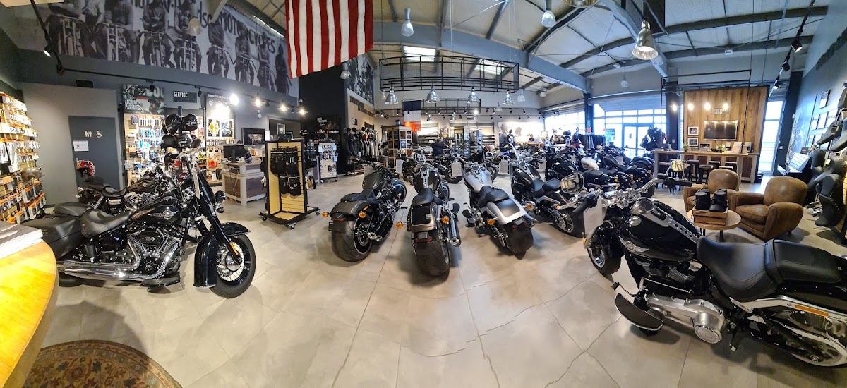 Harley-Davidson TOURS à Saint-Cyr-sur-Loire