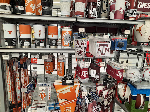 Sporting Goods Store «Academy Sports + Outdoors», reviews and photos, 2804 Business Center Dr, Pearland, TX 77584, USA