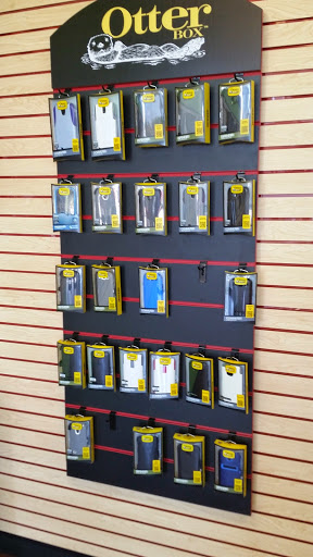 Electronics Repair Shop «CPR Cell Phone Repair Largo», reviews and photos, 10500 Ulmerton Rd Suite 206, Largo, FL 33771, USA