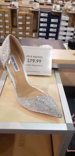 Shoe Store «DSW Designer Shoe Warehouse», reviews and photos, 13711 S Tamiami Trail, Fort Myers, FL 33912, USA