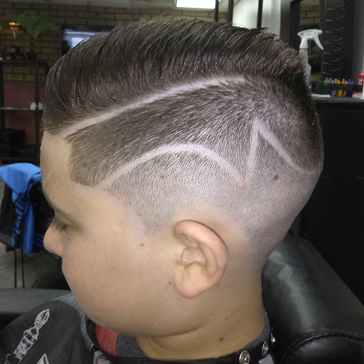 Barber Shop «Zine Barber Shop», reviews and photos, 6610 E Fowler Ave E, Temple Terrace, FL 33617, USA