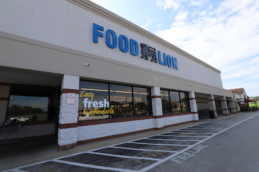 Grocery Store «Food Lion», reviews and photos, 5021 Trotwood Ave Ste 7, Columbia, TN 38401, USA