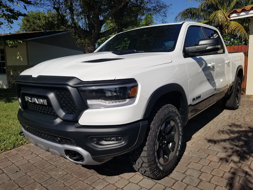 Car Dealer «Spitzer Chrysler Dodge Jeep Ram of Homestead», reviews and photos, 30101 S Dixie Hwy, Homestead, FL 33032, USA