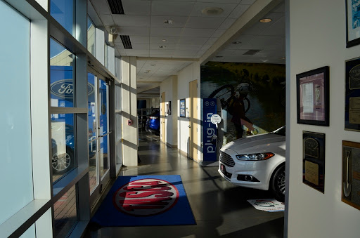 Car Dealer «Tasca Automotive Group», reviews and photos, 1300 Pontiac Ave, Cranston, RI 02920, USA