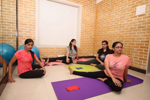 Dr Aruna Dharia - Physiocare - Pilates - Prenatal Classes in Mumbai - Happie Bumps
