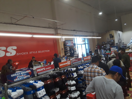 Shoe Store «WSS», reviews and photos, 7111 Vineland Ave, North Hollywood, CA 91605, USA