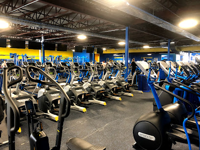 Buzzfit Châteauguay - 200 Boulevard d,Anjou, Châteauguay, Quebec J6K 1C5, Canada