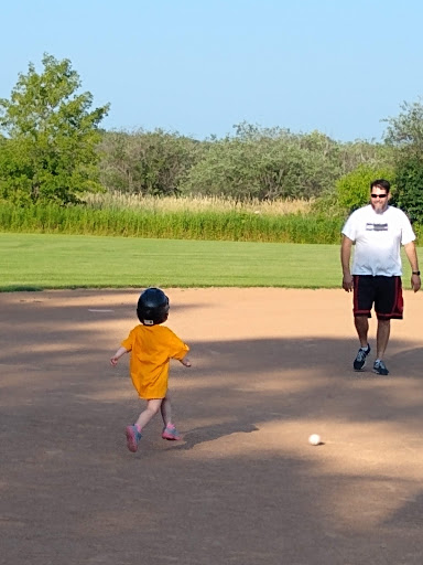 Park «Evergreen West Park», reviews and photos, 1033 Tamberwood Trail, St Paul, MN 55125, USA