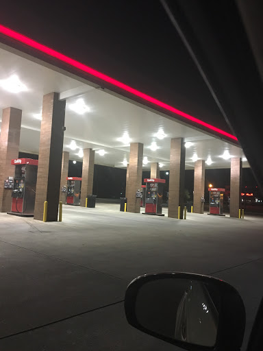 Gas Station «QuikTrip», reviews and photos, 2321 N Beach St, Haltom City, TX 76111, USA