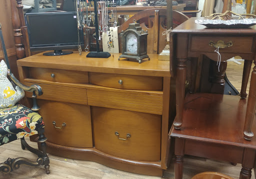 Thrift Store «Community Thrift Market», reviews and photos, 1211 N Monroe St, Tallahassee, FL 32303, USA