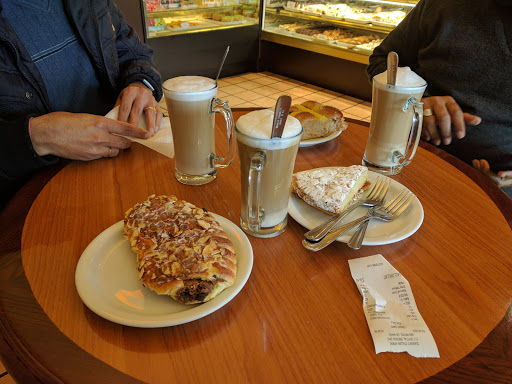 Shopping Mall «Crystal Springs Shopping Village», reviews and photos, 100 De Anza Blvd, San Mateo, CA 94402, USA