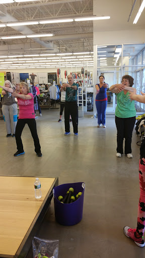 Clothing Store «Old Navy», reviews and photos, 253 Hartford Ave, Bellingham, MA 02019, USA