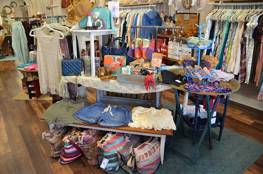 Boutique «Oak & Lace», reviews and photos, 802 S Main St, Columbia, TN 38401, USA