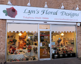 Lyn's Floral Designs
