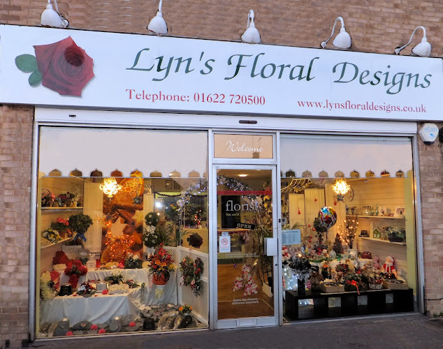 Lyn's Floral Designs