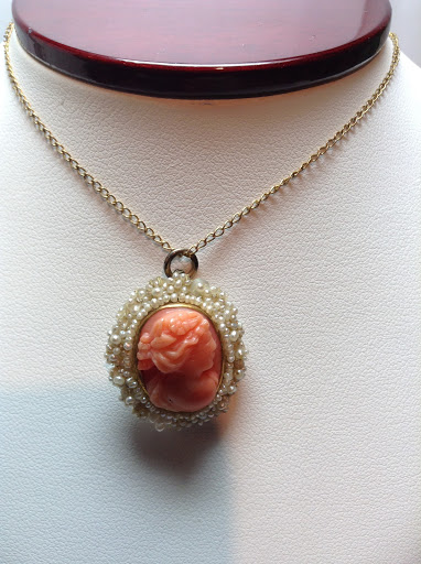 Jeweler «La Jolla Fine Jewelry», reviews and photos, 111 S Main St, Chelsea, MI 48118, USA