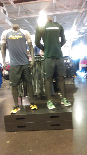 Clothing Store «Nike Factory Store», reviews and photos, 1475 N Burkhart Rd Suite C-200, Howell, MI 48855, USA