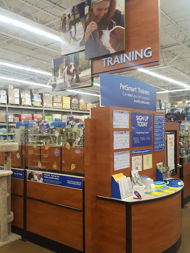 Pet Supply Store «PetSmart», reviews and photos, 160 Wadsworth Blvd, Lakewood, CO 80226, USA