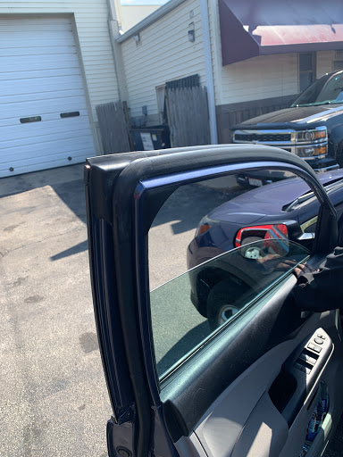 Auto Repair Shop «Golf Crawford Auto Service», reviews and photos, 9555 Crawford Ave, Evanston, IL 60203, USA