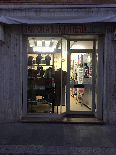 Sartoria & Bigiotteria di Jessica - Via Garibaldi - Fiorenzuola d'Arda