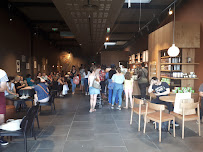 Atmosphère du Restaurant Starbucks Coffee - AUTOGRILL McArthurGlen Troyes à Pont-Sainte-Marie - n°5