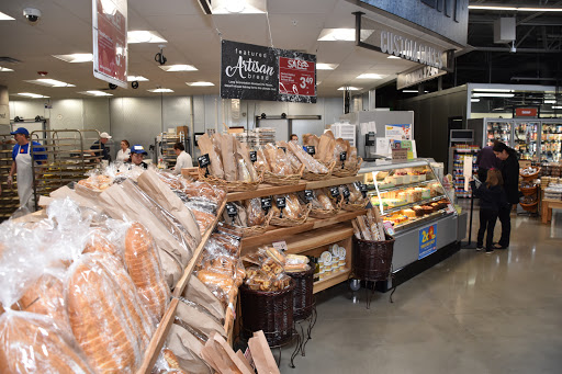 Supermarket «Giant Eagle Supermarket», reviews and photos, 7960 Plaza Blvd, Mentor, OH 44060, USA