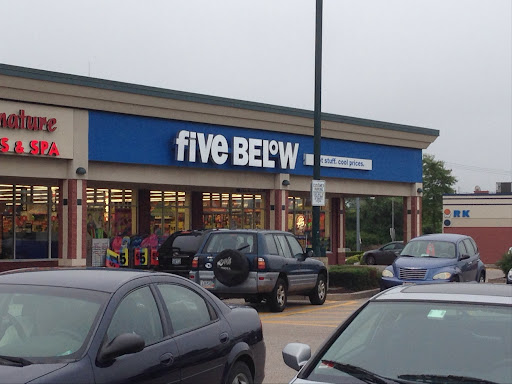 Variety Store «Five Below», reviews and photos, 199 JT Connell Hwy, Newport, RI 02840, USA