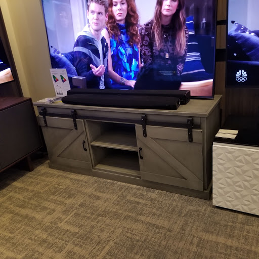 Electronics Store «Best Buy», reviews and photos, 8301 3rd St N, Oakdale, MN 55128, USA