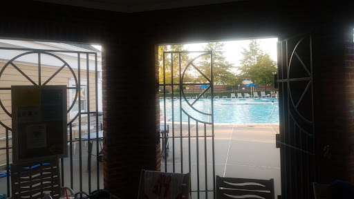 Water Park «Hyland Hills Swimming Pool & Splash Park», reviews and photos, 43450 Parish St, Chantilly, VA 20152, USA