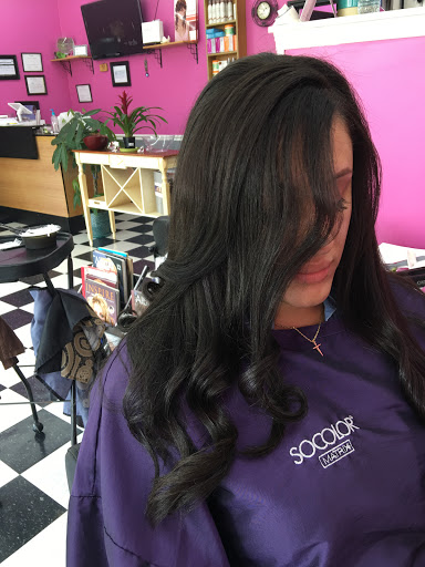 Hair Salon «Dominican Divas Beauty Salon», reviews and photos, 2074 Old Norcross Rd a, Lawrenceville, GA 30044, USA
