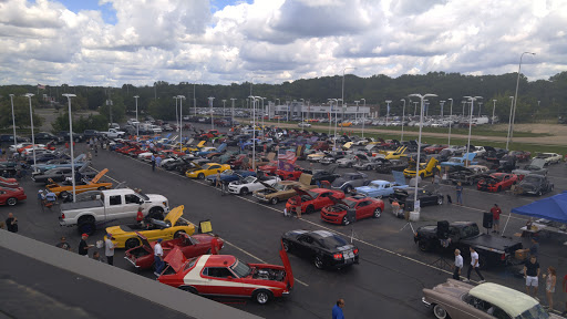 Ford Dealer «Hopkins Ford of Elgin», reviews and photos, 1045 E Chicago St, Elgin, IL 60120, USA