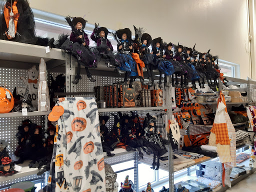 Home Goods Store «Tuesday Morning», reviews and photos, 1901 Camino Ramon, Danville, CA 94526, USA