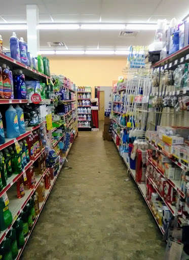 Dollar Store «FAMILY DOLLAR», reviews and photos, 1725 Union Blvd, Bay Shore, NY 11706, USA