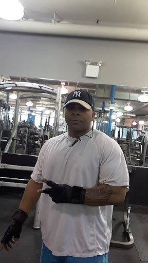 Health Club «Tapout Fitness 106th Street», reviews and photos, 1915 3rd Ave, New York, NY 10029, USA