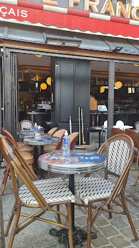 Atmosphère du Café Café Français à Issy-les-Moulineaux - n°19