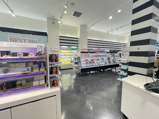 Cosmetics Store «SEPHORA», reviews and photos, 616 Southcenter Mall, Tukwila, WA 98188, USA