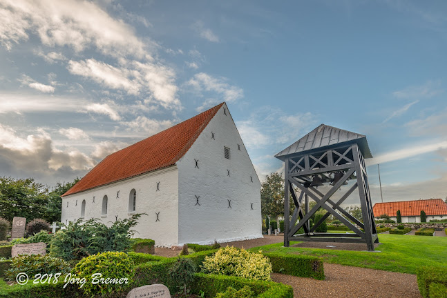 Asdal Kirke - Kirke