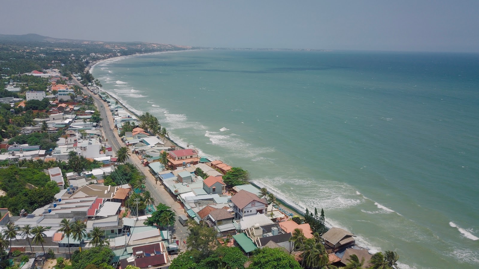 Zdjęcie Nguyen Dinh Chieu Beach - popularne miejsce wśród znawców relaksu
