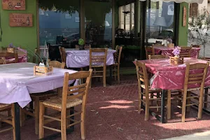 Ουζερί-Τσιπουράδικο - Εστιατόριο Aris / Ouzeri Tsipouradiko Restaurant Agira Aris image