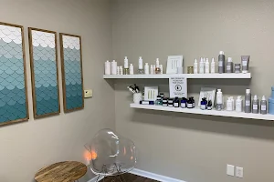 Glow Hair Skin Massage Studio image