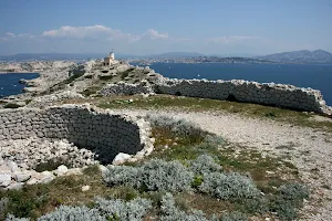 Fort de Caveaux image