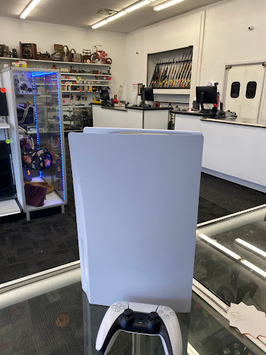 Pawn Shop «Irving Super Pawn & Gun», reviews and photos, 580 S Belt Line Rd, Irving, TX 75060, USA