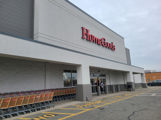 HomeGoods, 205 E Rte 59, Nanuet, NY 10954, USA, 