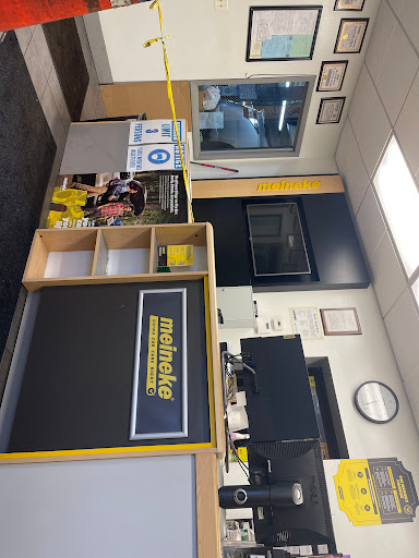 Auto Repair Shop «Meineke Car Care Center», reviews and photos, 655 McCarter Hwy, Newark, NJ 07102, USA