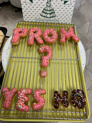 Donut Shop «Southern Maid Donut Shop», reviews and photos, 12331 Will Clayton Pkwy, Humble, TX 77346, USA