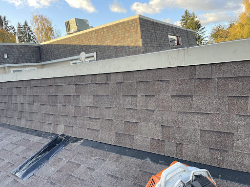 Roofing Contractor «Oswego Roofing», reviews and photos, 17350 Boones Ferry Rd, Lake Oswego, OR 97035, USA