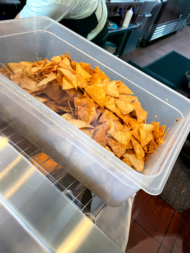 Crispy house made chips 